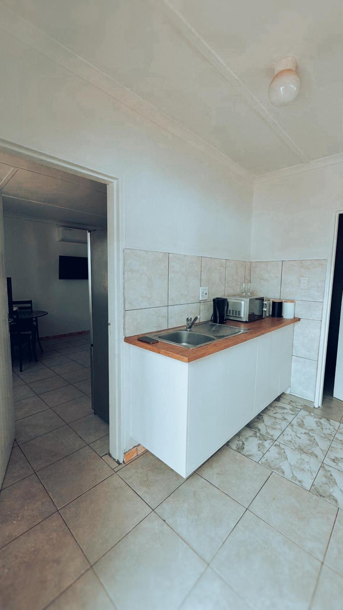 Central Nomad Apartment Windhoek Luaran gambar